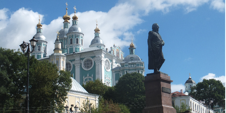 Kathedraal-van-de-Ontslapenis-van-de-Moeder-Gods-Smolensk-Rusland