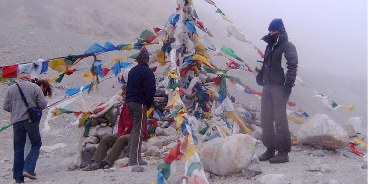 Mount-Everest-Basecamp-tenten-China-Tibet-plateau-berg-camping