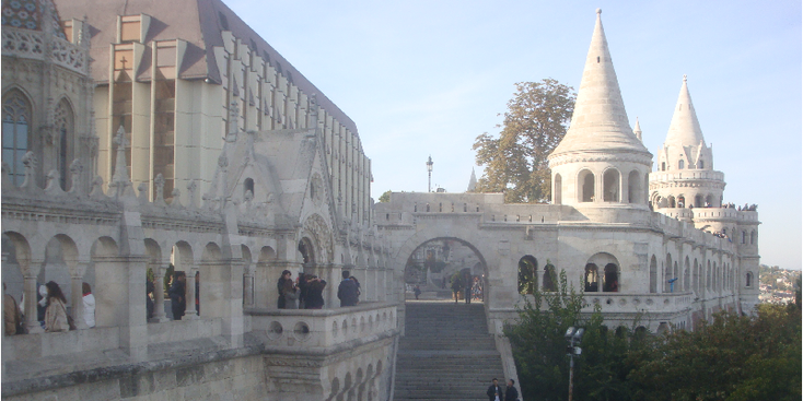 Visserman-Bastion-torens-trappen-poort-Boedapest-Hongarije