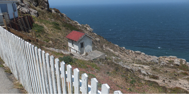 Point-Reyes-kust-Grote-Oceaan-ruig-rotsen-huisje-hek-Californië-Verenigde-Staten