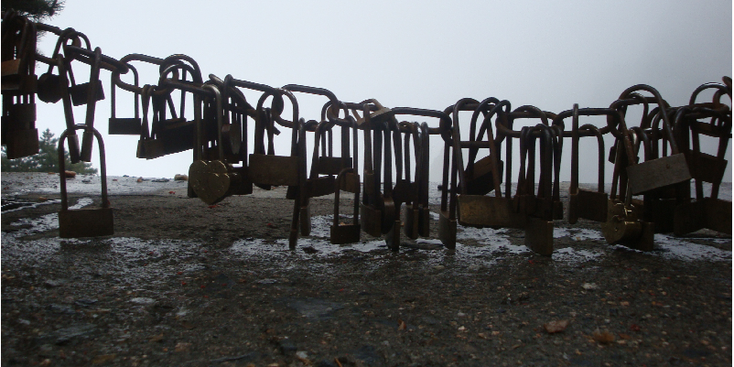 Huangshan-Lock-China-Fog