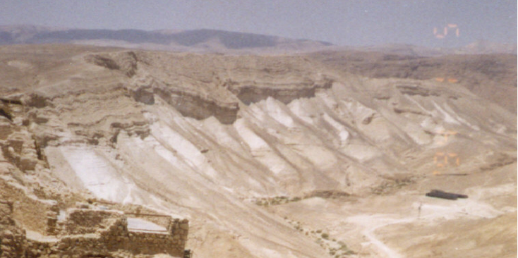 Masada-Mountain-Stronghold-Plateau-Roman-Jews-Israël