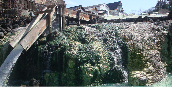 Kusatsu-onsen-Yubatahe-heetwater-bron-bakken-Japan