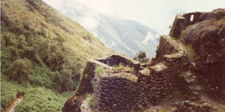 Incatrail-ruïne-Inka-Inca-steen-bergen-Peru