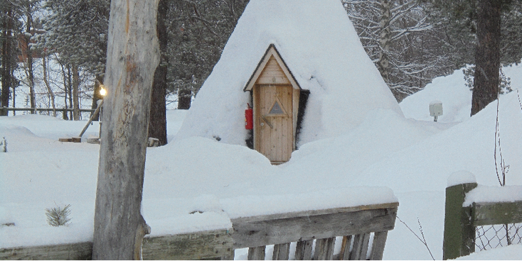 Inari-sneeuw-huis-hek-Lapland-Finland
