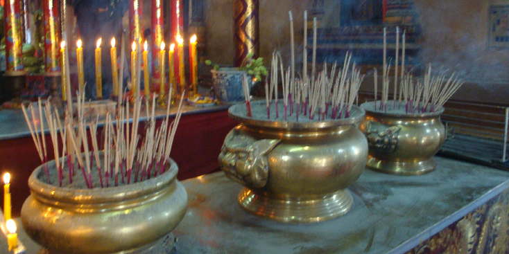 Wat-Phanan-Choeng-Ayuttayah-Incense-Temple-Thailand