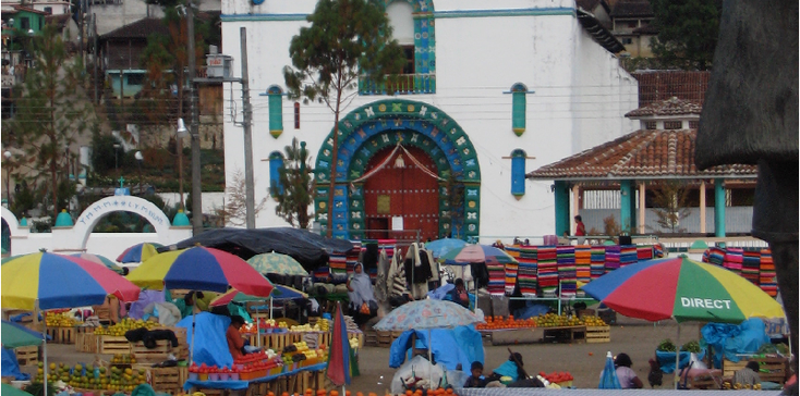 Chamula-markt-Katholieke-kerk-stal-Mexico