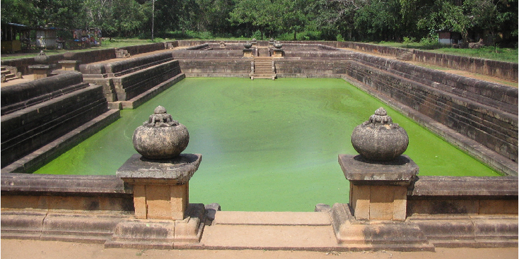 Anuradhapura-Kattum-pohura-twin-ponds-vijver-archeologisch-ruïne-Sri-Lanka