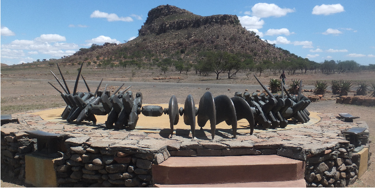 Isandlwana-Dundee-monument-slagtanden-veldslag-witte-stenen-Zuid-Afrika