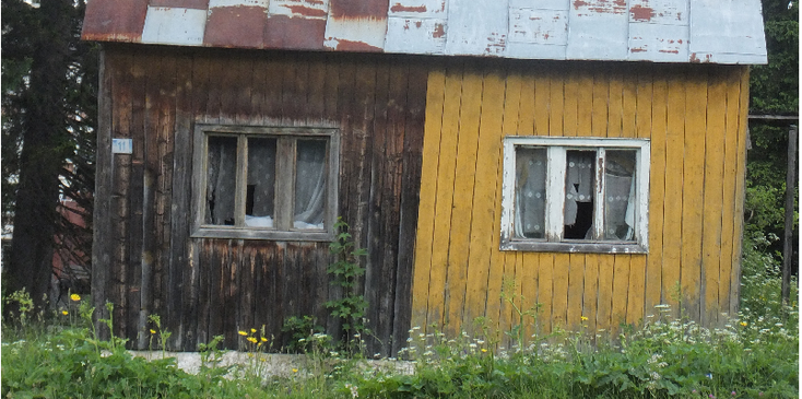Durmitor-nationaal-park-Niksic-Montenegro-huis-hout