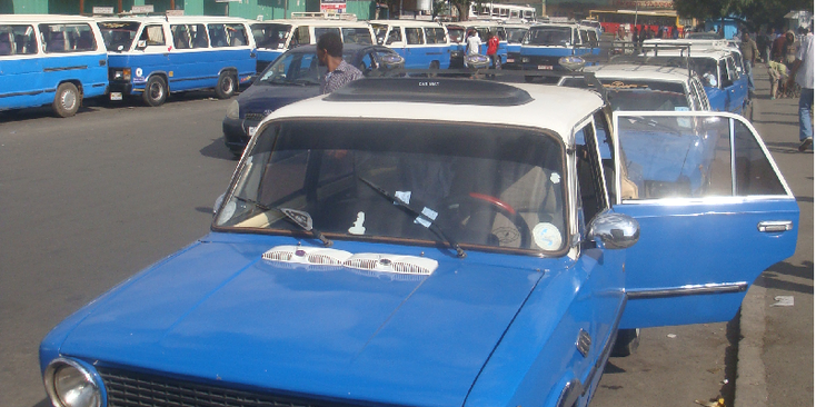 Addis-Ababa-Lada-Ethiopië-taxistand-hoofdstad