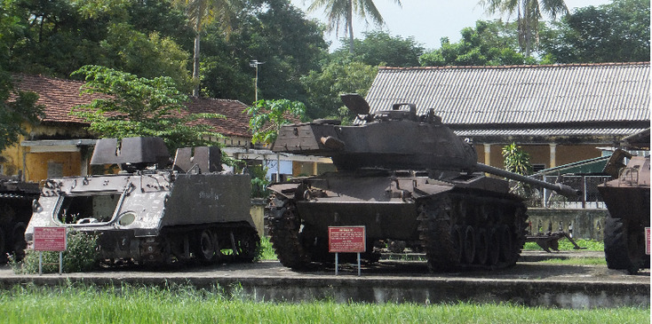 Hue-citadel-tank-Vietnamoorlog-Keizerlijk-paleis-Vietnam