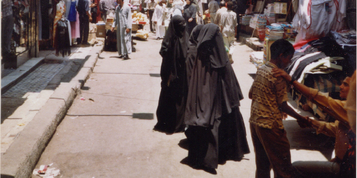 Cairo-Chador-Streetlife-Market-Bazaar-Egypt