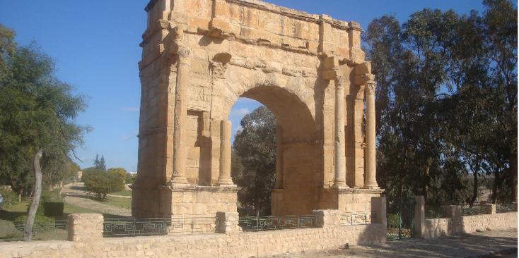 Sufutela-Arch-of-Diocletian-boog-poort-Sbeitla-archeologisch-Romeins-Tunesië