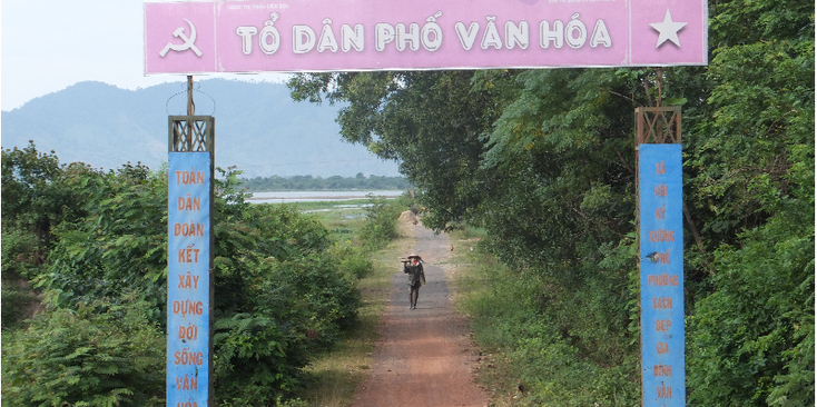 Lac-Lake-communistische-poort-Vietnam