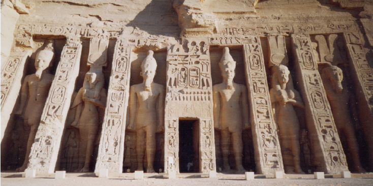 Abu-Aboe-Simbel-Egypte-beelden-Farao-rijk-Ramses-Aswan