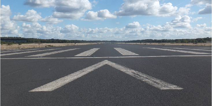 Soesterberg-landingsbaan-landingsstrip-militaire-basis-Nederland