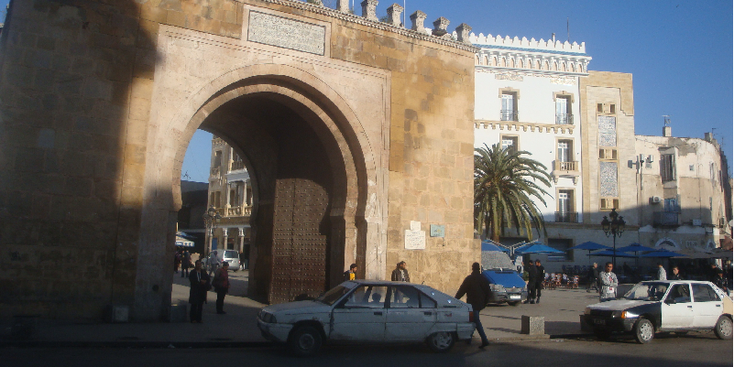 Tunis-Bab-Bahr-Porte-de-France-poort-Medina-Tunesië