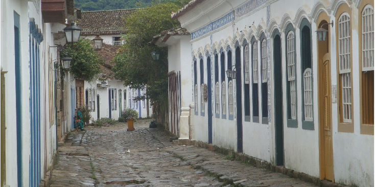 Paraty-Brazilië-koloniaal-gebouwen-zilvermijn-mijnstadje