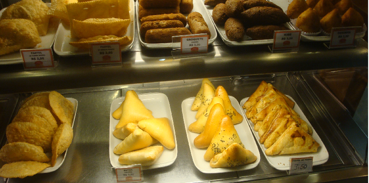 Pastel-kibe-enclife-Brazilië-snacks