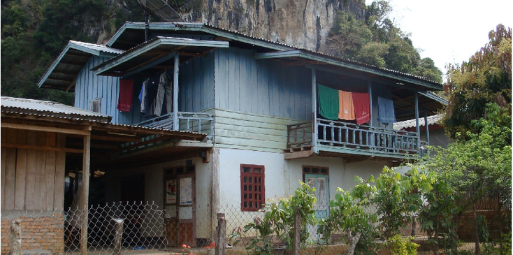 Vieng-Xai-houten-huis-Laos