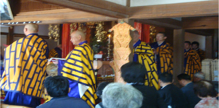 Hattoji-ceremonie-tempel-Japan