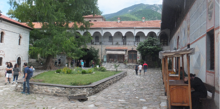 Bachkovo-klooster-Bijbelse-fresco-binnenplaats-Plovdiv-Bulgarije