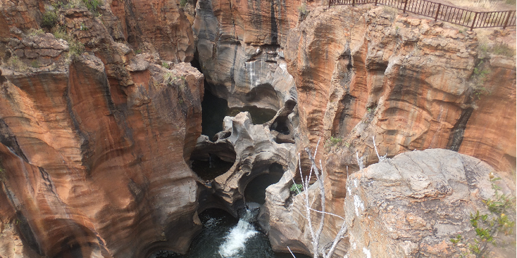 Bourke’s-Luck-Potholes-Blyde-River-Canyon-Nationaal-park-Zuid-Afrika