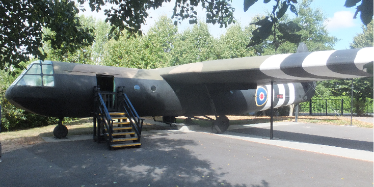 Benouville-Musee-Memorial-Pegasus-glider-parachutisten-museum-zweefvliegtuig-Normandië-Frankrijk