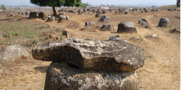 Vallei-der-Kruiken-vlakte-Plain-of-Jars-Phonsovan-Laos