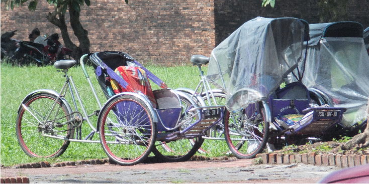 Hue-Cyclo-Vietnam