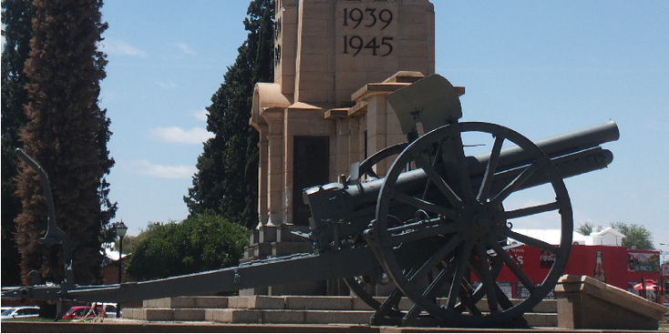 Memorial-Long-Cecil-Canon-Kimberley-WW2-Memorial-Monument-South-Africa
