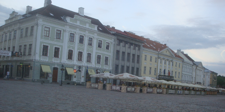 Tartu-stadsplein-marktplein-Nederlandse-architectuur-centrum-Estland