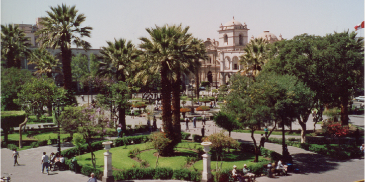 Arequipa-Peru-Plaza-des-Armas