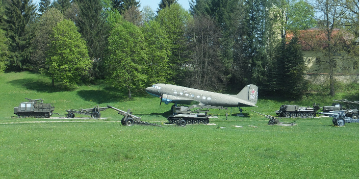 Svidnik-oorlogsmuseum-WW2-vliegtuig-Slowakije