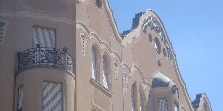 Szeged-Morisz-huis-Art-Nouveau-Jugendstill-gevel-Hongarije