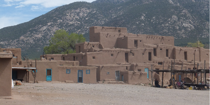 Taos-pueblo-adobe-dorp-leem-Verenigde-Staten
