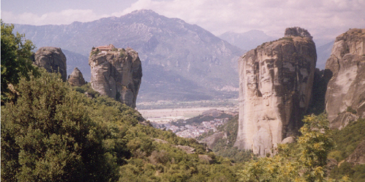 Meteora-Kalambaka-Griekenland-klooster-For-You're-Eyes-Only-heuveltop