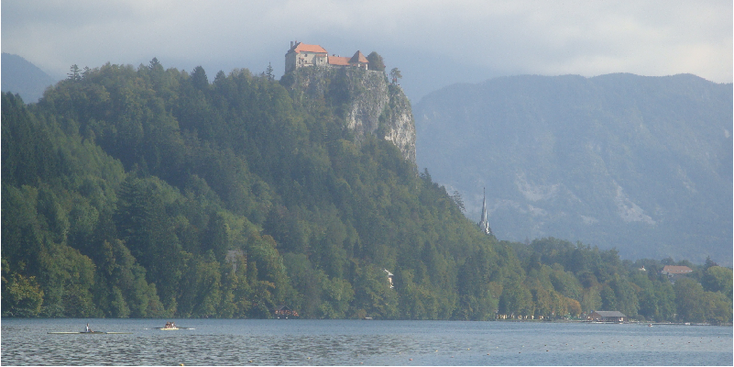 Bled-lake-eiland-meer-Slovenië-kerk-kasteel