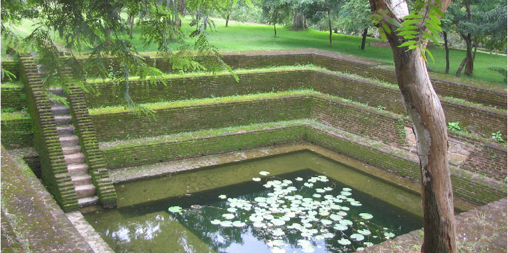 Polonnaruwa-Pool-Archeology--Sri-Lanka