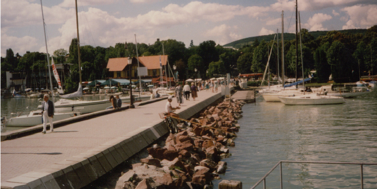 Fured-Balatonmeer-pier-Hongarije
