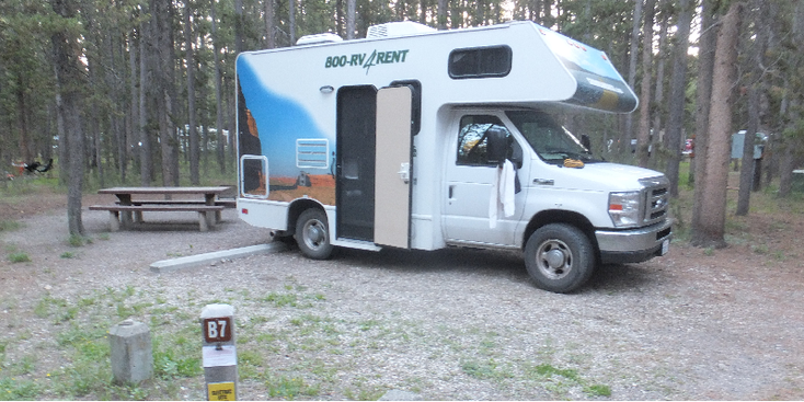 Rainbow-Point-campground-camper-Yellowstone-nationaal-park-Verenigde-Staten