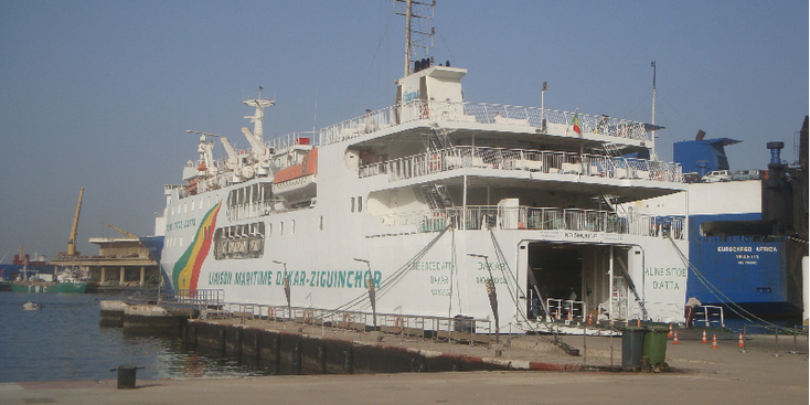 Ziguinchor-veerboot-haven-Senegal