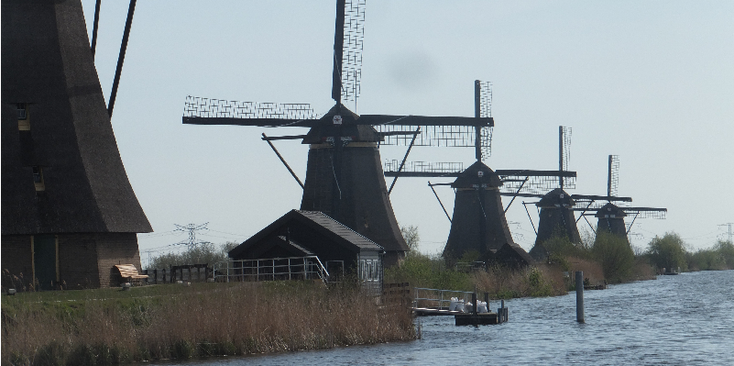 Kinderdijk-molens-rivier-water-Rotterdam-Nederland