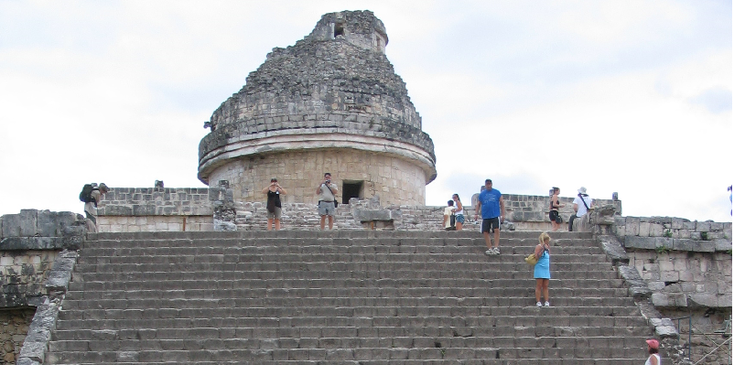 El-Caracol-observatory-Chichen-Itza-Mexico-trappen