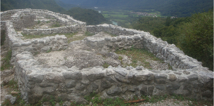 Kobarid-Soca-vallei-ruïnes--Slovenië