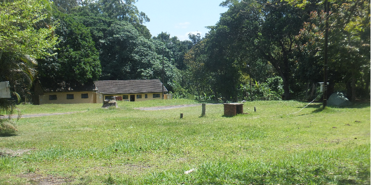 Caravan-Park-Eshowe-camping-tent-Dinzla-bos-Zuid-Afrika