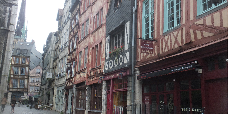 Rouen-vakmanshuizen-koopmanshuizen-gekleurd-Frankrijk