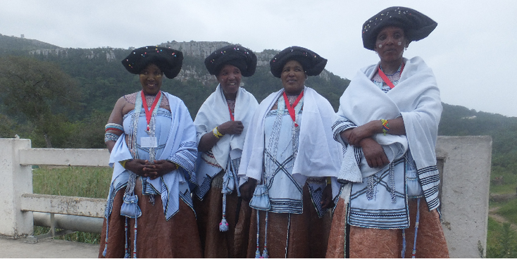 Port-Sint-John-Zuid-Afrika-festiviteiten-feest-traditionele-kleding