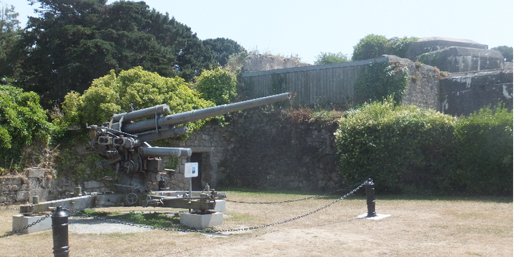 La-Cité-d'Alet-Saint-Malo-fort-kanon-Atlantic-Wall-Atlantische-muur-bunker-WW2-Bretagne-Frankrijk